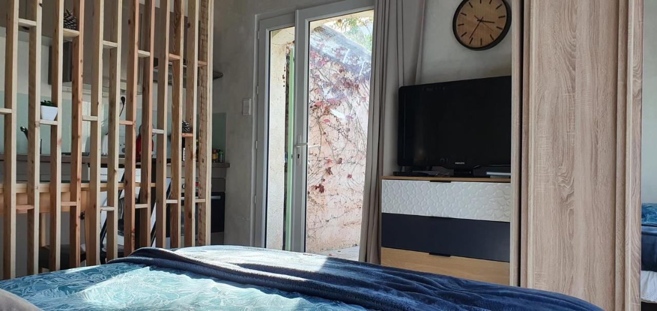 Studio Cosy Avec Grande Terrasse Au Calme Villa Saint-Cyr-sur-Mer Esterno foto